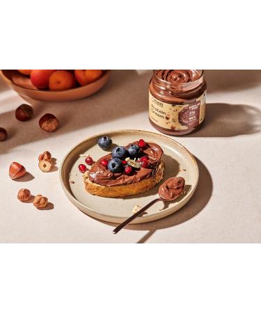 Maxinutrition Protein Cream Hazelnut-Nougat 200g - High Protein Chocolate Spread with 21% Protein & 24% Hazelnut - Low Sugar Nut Spread (7.7g) - Buy Online on GoSupps.com