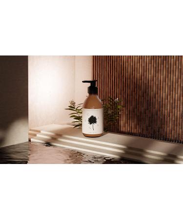 Aura Intimate Shower Gel - 300ml Natural Sensitive 100% Soap Free pH Balanced Unscented Soothing Hygienic Moisturising Body Wash for Women - Created in London - Buy Online on GoSupps.com