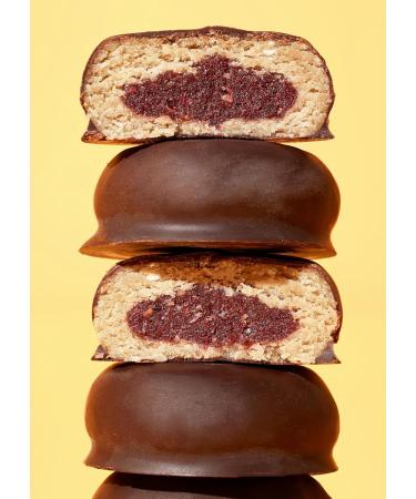 KoRo - Organic dark chocolate raspberry bites 12 x 2 x 20 g - With a fruity raspberry filling - Coated in dark chocolate - Vegan - Buy Online on GoSupps.com