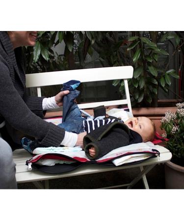 Portable Wickelquick Diaper Pad Bag - One-Handed Use Safe Roll Out 4 Pockets Washable - Black - Buy Online on GoSupps.com