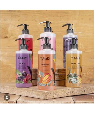 Mask for all hair types. Let yourself be tempted by its intoxicating strawberry scent that will leave your hair shiny and soft. Rinse-out hair care for a smooth healthy-looking hair. - Buy Online on GoSupps.com