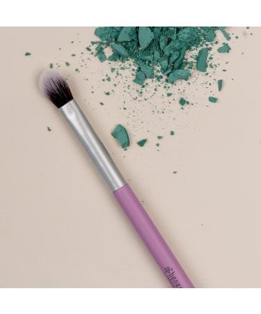 Benecos Blending Brush - Vegan & Hypoallergenic - Perfect for Sensitive Skin - 1 Pc - Buy Online on GoSupps.com
