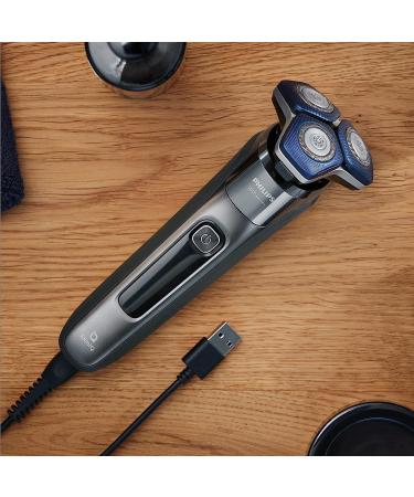 Philips Shaver Series 7000 - Wet & Dry Mens Electric Shaver with SkinIQ Technology Pop-up Trimmer Charging Stand Travel Case and Cleaning Brush (Model S7887/35) inkl. Ladestation & Reiseetui - Buy Online on GoSupps.com