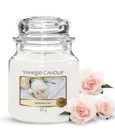 Yankee Candle scented candle in a glass (medium) | Wedding Day | Burn time up to 75 hours Wedding Day Medium candle in a glass