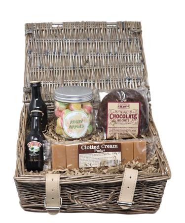 Alcohol & Treats Hamper for Christmas & Birthday (Baileys)