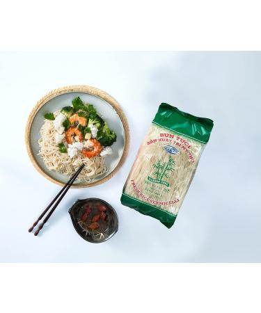 BAMBOO TREE Rice Vermicelli 400g - Authentic Thai Noodles for Delicious Asian Cuisine - Buy Online on GoSupps.com