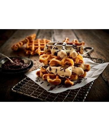 Premium Chocolate Sprinkles | 32% Cocoa | Ideal for Muffins Cakes & Desserts | 1000g Resealable Pack - Buy Online on GoSupps.com