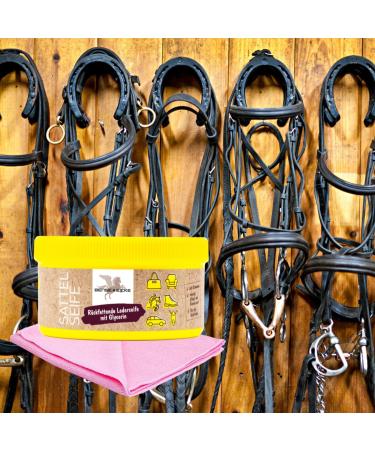 ESNADO Leather Soap with Sponge & Microfiber Cloth - Perfect Cleaner for Smooth Leather Saddles & Motorcycle Gear (250 ml) - International Shipping Available - Buy Online on GoSupps.com