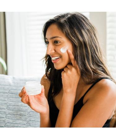 Matte & Poreless Face Moisturiser - Non-Alcohol Nourishing Hydration for All Skin Types - Buy Online on GoSupps.com