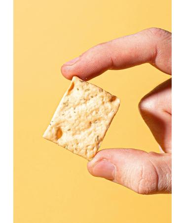 KoRo - Organic Cracker Rosmarin 500g - Knackiges Geb ck auf Weizenbasis - Mit w rziger Rosmarinnote - Perfekt zu Wein Aperitiv oder K se - Buy Online on GoSupps.com