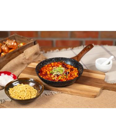 Planeo Soy Granulate 2kg - Vegan Meat Substitute Non-GMO Soybean Alternative for Bolognese & Sauces - International Shipping Available - Buy Online on GoSupps.com