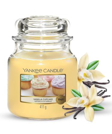 Yankee Candle fragrance candle in the glass (medium -sized) |Vanilla Cupcake |Burning time for up to 75 hours vanilla cupcake medium -sized candle in the glass - Buy Online on GoSupps.com