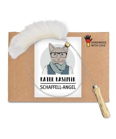 Premium cat deficiency with real sheepskin - by hand in Germany and with love -made sustainable cat toys.Extra long with a handle made of wood and stable metal wire.Schaffell (on wire)