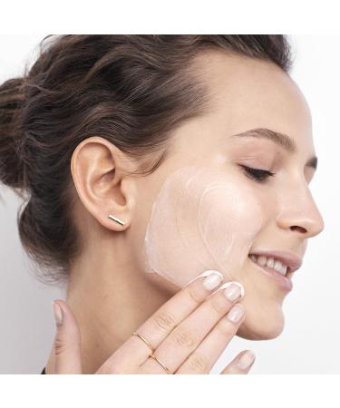 Buy Olay Retinol 24 Jumbo Pack - Cleanser Moisturizer & Vitamin C Duo | Free Shipping Worldwide - Buy Online on GoSupps.com