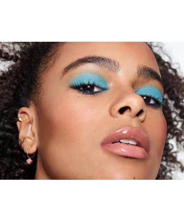 Makeup Revolution Satin Kiss Lip Liner - Long-Wearing Vegan & Cruelty-Free Pencil in Rose - Buy Online on GoSupps.com