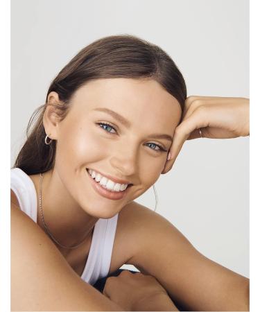 Manhattan Natural Bronzer 001 Sunlight | Waterproof Bronzing Powder for a Perfect Tan | 14g - International Shipping - Buy Online on GoSupps.com