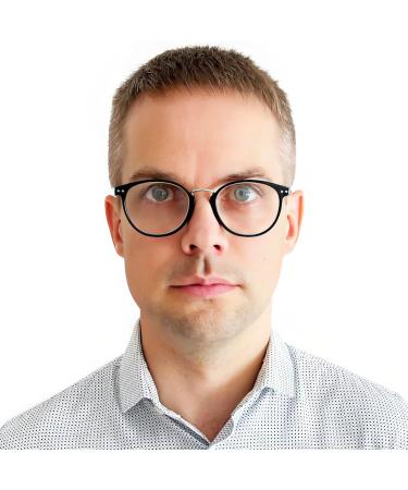 Shop Mini Stylish Reading Glasses | Round Frame Free Case 1.5 Diopters for Men & Women - Perfect Prescription Reading Aid - Buy Online on GoSupps.com