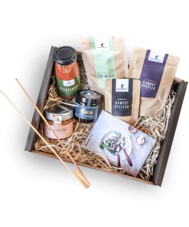 Hennes' FINEST LUSSUND BOX "Grill & Pfanne" - grill spices gift set with Kampot Pfeffer (black & fermented) manosion pepper sauce grill dip and much more - grill box spices set with grill accessories