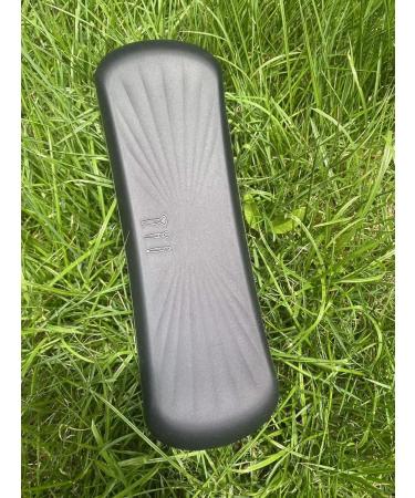 Silicone Makeup Brush Holder | Travel Essentials Makeup Bag | Compact Cosmetic Case with Zipper (Black) - International Shipping - Buy Online on GoSupps.com