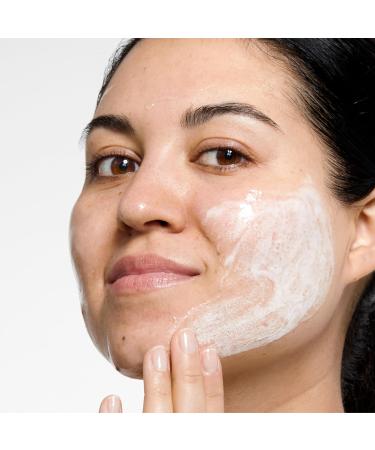 Clinique Great Skin Great Deal Gift Set | All About Clean Mild Liquid Soap Clarifying Lotion + Dramatically Different Lotion | Includes Full Size Moisturizer | For Dry or Oily Combination Skin Types Skin Type 2: Dry Combi  - Buy Online on GoSupps.com