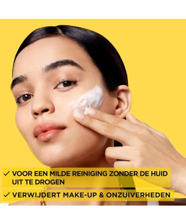  Garnier Garnier SkinActive Vitamin C Radiance Booster Cleanser Gel - 250 ml - Buy Online on GoSupps.com