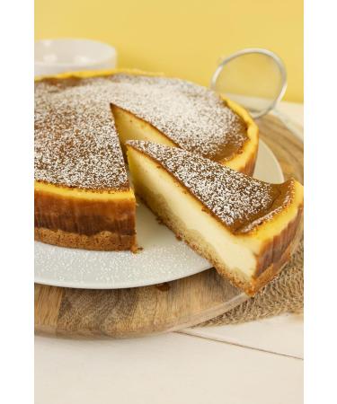 Buy Call Egg Cheek Creamy Cheesecake - 8-Pack of Saxon-Style Curd Filling with Nuts or Gooseberries - International Shipping Available - Buy Online on GoSupps.com