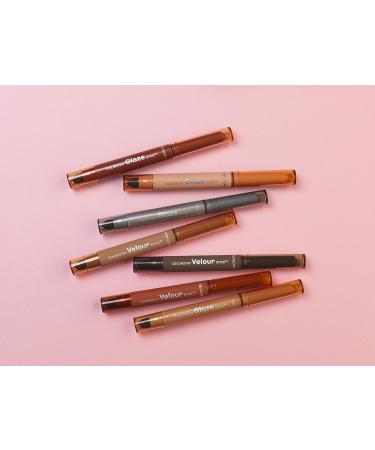 Revlon ColorStay Glaze Stick Eye Shadow in Wisteria - Long-lasting and vibrant color - Buy Online on GoSupps.com