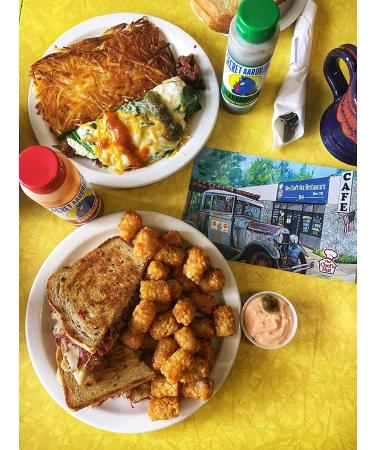 Secret Aardvark Hot Sauce Sampler Pack | Variety of Habanero, Drunken Jerk, Garlic Black Bean, Serrabanero | Non-GMO & Low Carb | 8 oz Bottles (4 Pack) - Buy Online on GoSupps.com