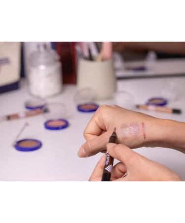  LE FRENCH MAKE UP LE FRENCH MAKE UP | The Jumbo Eyeshadow Purple - Buy Online on GoSupps.com