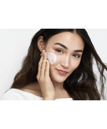  Olay Olay Regenerist Day Moisturiser with Niacinamide and Peptides 50ml - Buy Online on GoSupps.com