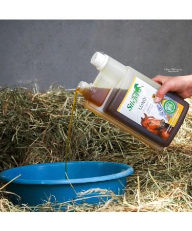 Stiefel 2 x 1 Liter Flaxseed Oil - Horse Food Supplement - Can Have a Positive Effect on Skin and Coat and Can Contribute to Healthy Digestion - Buy Online on GoSupps.com