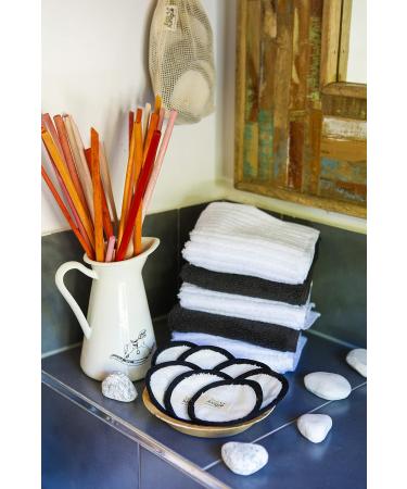 Eco Jungle Washamm Sleeping Pads - 12 Sustainable & Reusable 3-Layer Cotton Pads - T V Rheinland Tested - Includes 2 Wash Bags - International Shipping Available - Buy Online on GoSupps.com