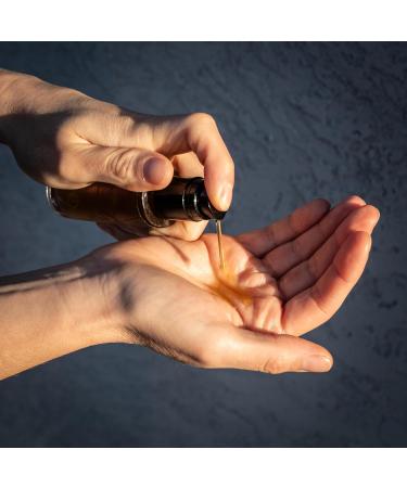 evanhealy Balm of Gilead Elixir | Facial Oil Serum Infusion with Resins Buds & Flowers of Olive Jojoba Frankincense Immortelle Myrrh & Guggul | Enriches Appearance of All Skin - Buy Online on GoSupps.com