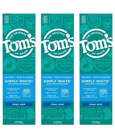Tom's Of Maine Simply White Toothpaste, Clean Mint, 4.7 oz. 3-Pack (Packaging May Vary) Mint 3 Count (Pack of 1)
