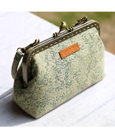 Buy Evoon Women's Cosmetics Pocket Clutch Wallet for Essential Oils - Fits Doterra YouG & Living Oils (5ml 10ml 15ml) - Green - Pack of 1 - Buy Online on GoSupps.com