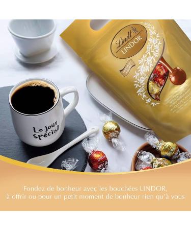 Lindt - Sachet Grand format LINDOR - Assortiment de Chocolats au Lait Noir 60% Blanc et Lait-Noisettes - C ur Fondant 1kg - Buy Online on GoSupps.com