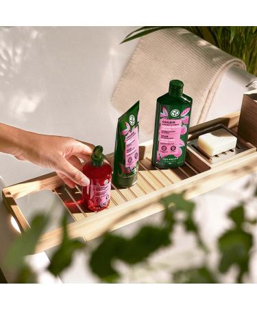  Yves Rocher Yves Rocher - Illuminating Purple Shampoo - Hair type: blonde to white hair - Pure color toned-down yellow tones - Sulfate and silicone free - 300 ml - Buy Online on GoSupps.com