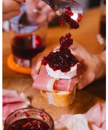 OceanSpray Pot de 200 gr de Sauce aux cranberries Whole Cranberry-Sans colorants -Poursublimer vos plats - Carton de 6 pots- - Buy Online on GoSupps.com