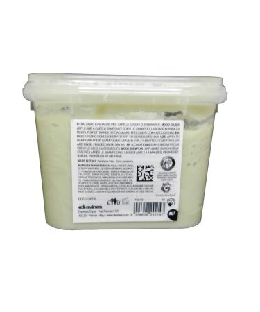Davines Essential Haircare Momo Conditioner 250ml - Hydrating & Nourishing Formula for All Hair Types - Shop Internationally - Buy Online on GoSupps.com