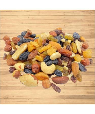 Fruit & Nut Mix 750g Nuts and Raisins. Resealable Bag. Walnut Hazelnut Almond Cashew Brazil nut Blanched Peanut Flame Raisin Gold Raisin. Perfect on the go or Breakfast Topper - Buy Online on GoSupps.com
