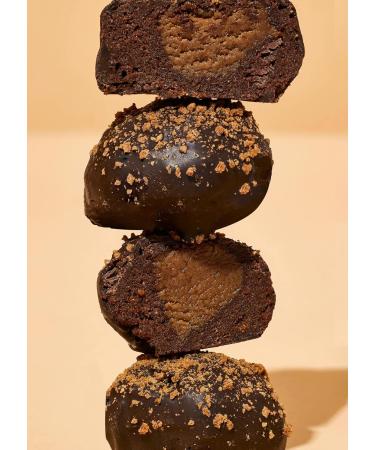 KoRo Energy Ball Gingerbread | Vegan Snack on-the-Go | 14 x 30g | Speculatius Cookie Chunks - International Shipping Available - Buy Online on GoSupps.com