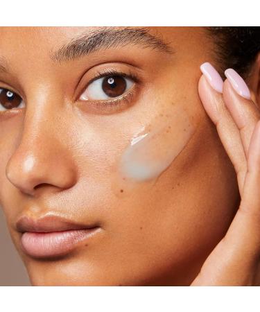 Clarins Hydra-Essentiel Matte Gel|Intensely Hydrating & Mattifying|60 Seconds to Plumper Skin*|Softens & Refreshes|Double Dose of Hyaluronic Acid|Normal-Combination Skin|2.6 Ounces - Buy Online on GoSupps.com