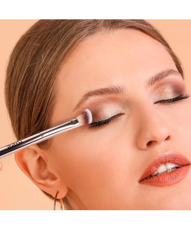 KISS NEW YORK Dual Ended Eyeshadow Brush - Angled & Large for Precise Shaping Smudging & Blending - International Shipping Available - Buy Online on GoSupps.com