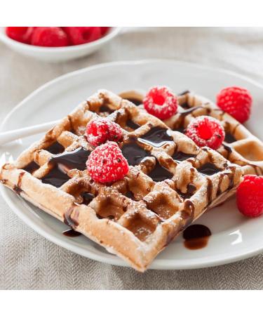 CleanFoods Almost Skinny Choco Sauce 425ml | Low-Calorie Chocolate Sauce for Pancakes & Waffles | Only 26 Calories/100g - Buy Internationally! - Buy Online on GoSupps.com