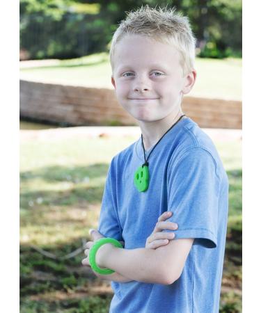 Chewent Skull Trailer - Light-Up Chewing Necklace for Horses | Sensory Relief for SPD Autism ADHD | Anxiety Reduction & Focus Improvement - Buy Online on GoSupps.com