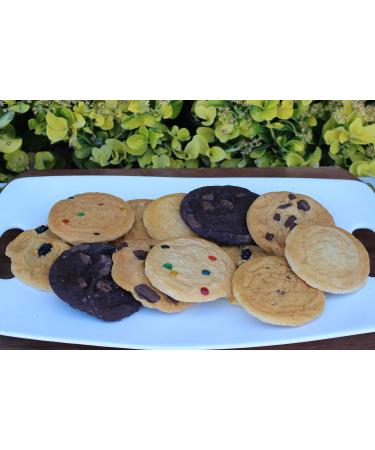 Set of 12 Realistic Assorted Fake Cookies - Traditional Flavors | Food Replicas - Buy Online on GoSupps.com