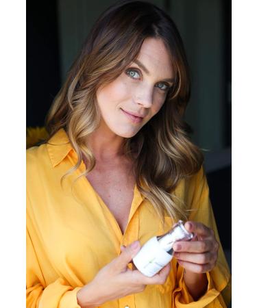 Bratoxin Instant Wrinkle Filler | Anti-Aging Hydrating Serum | Skin Tightening Formula for Youthful Skin (30 mL) - Shop Internationally - Buy Online on GoSupps.com