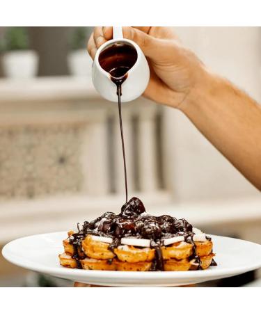 CleanFoods Almost Skinny Choco Sauce 425ml | Low-Calorie Chocolate Sauce for Pancakes & Waffles | Only 26 Calories/100g - Buy Internationally! - Buy Online on GoSupps.com