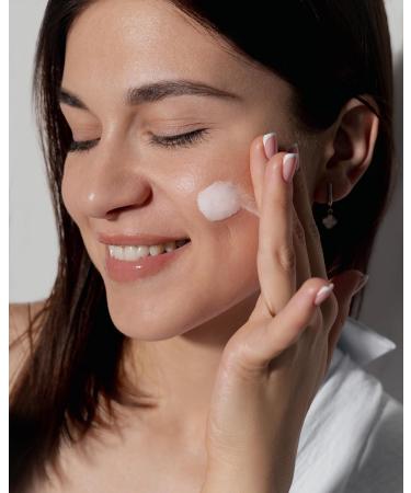 Face Daily Cream Light Moisturizer - Anti-Wrinkle Firming Cream for Men & Women | Natural Ingredients Quick Absorption - Shop Now - Buy Online on GoSupps.com