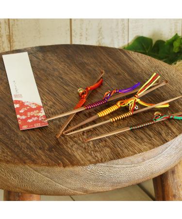 Morikuru Bamboo Earpick 6.69 in (170mm) Genroku-maki Style Wrapping Double-Hook Type Single Kanzashi Made in Japan Red Backing Card (Red/Green) - Buy Online on GoSupps.com